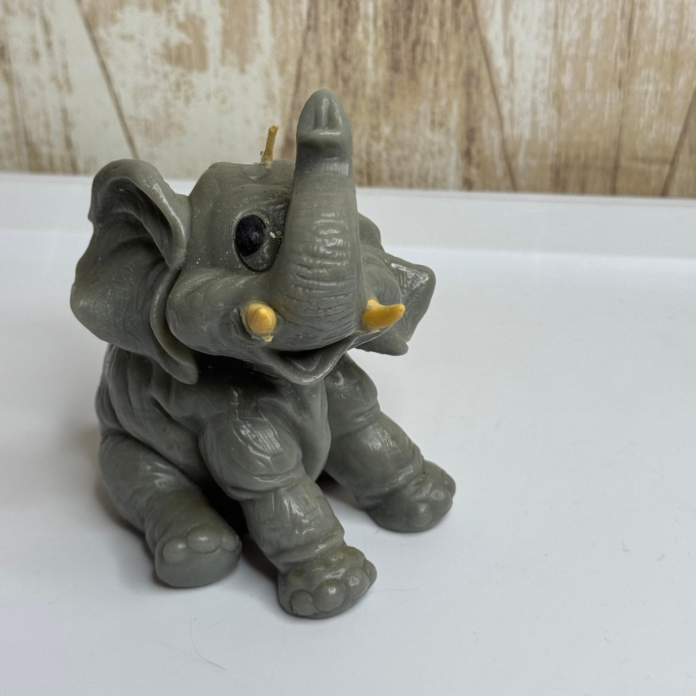 Vintage Baby‎ Elephant Sitting Candle Gray Tusk Eyes Novelty Gift Wax Unscented
